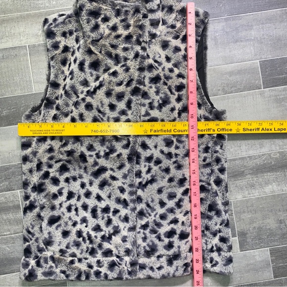 Anthropologie Dylan Los Angeles Faux Fur Vest Leopard Print Small Gray Mob Wife - Picture 4 of 10
